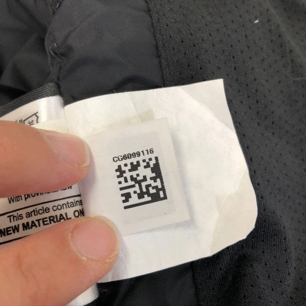Canada Goose Free Style Puffer Vest Boys‎ Medium 10 12 Mountain Hiking Outdoor